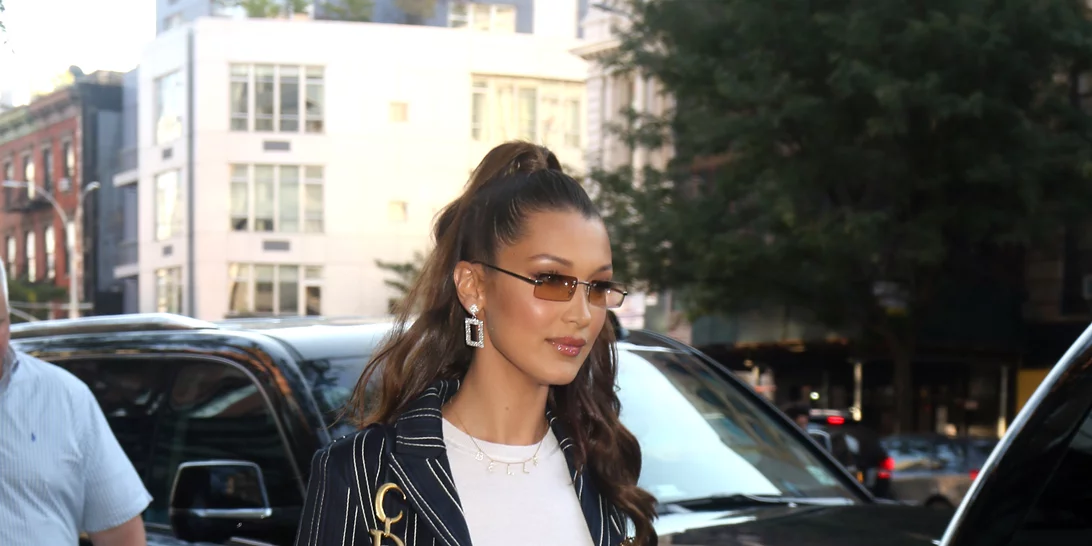 Αυτό το ρούχο που έχουν όλες οι celebrities μπορείς να το αποκτήσεις με ελάχιστα χρήματα