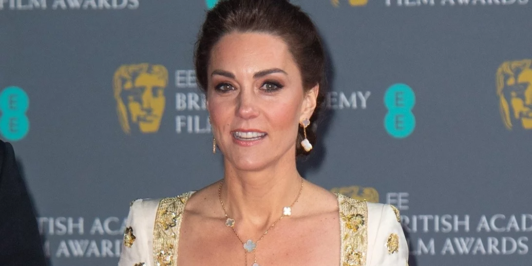 H Kate Middleton δανείστηκε τα σκουλαρίκια της βασίλισσας για τη Remembrance Day