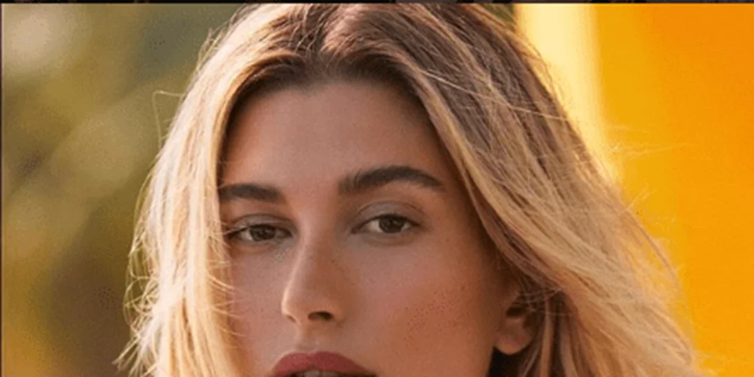Hailey Bieber | 'Εκανε την πιο στιλάτη εμφάνιση του 2020