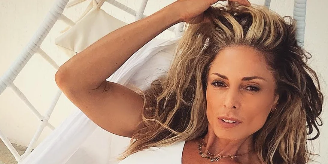 Katerina Laspa H Mikrh Ths Korh Exei Ta Pio Omorfa Sgoyra Celebrities Eidhseis