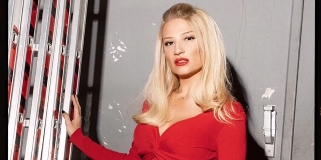 Φαίη Σκορδά | Η έξοδος λίγο πριν γίνει γνωστή η σχέση της και το casual look (pics)