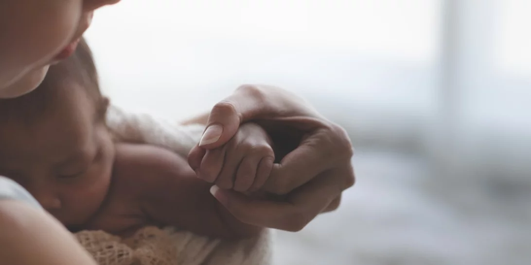 Ανάλυσέ το | Είμαι στα αλήθεια Μαμά; Η ψυχολογία της προωρότητας