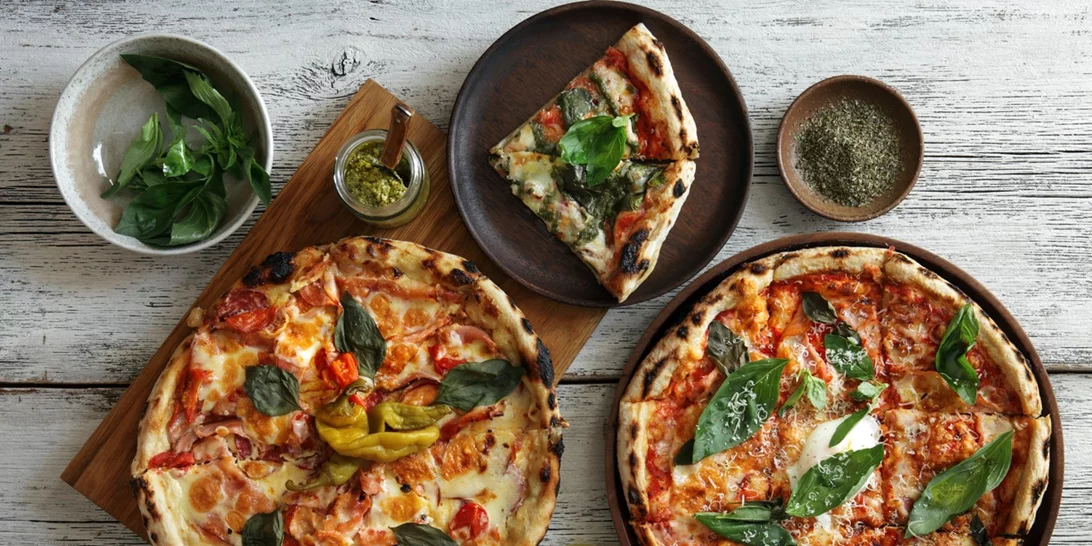 Εύκολη σπιτική πίτσα | 6 δοκιμασμένες συνταγές από αγαπημένους σεφ