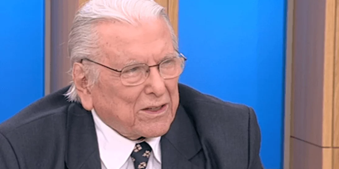 Κώστας Βουτσάς | Εσπευσμένα στο νοσοκομείο με λοίμωξη του αναπνευστικού