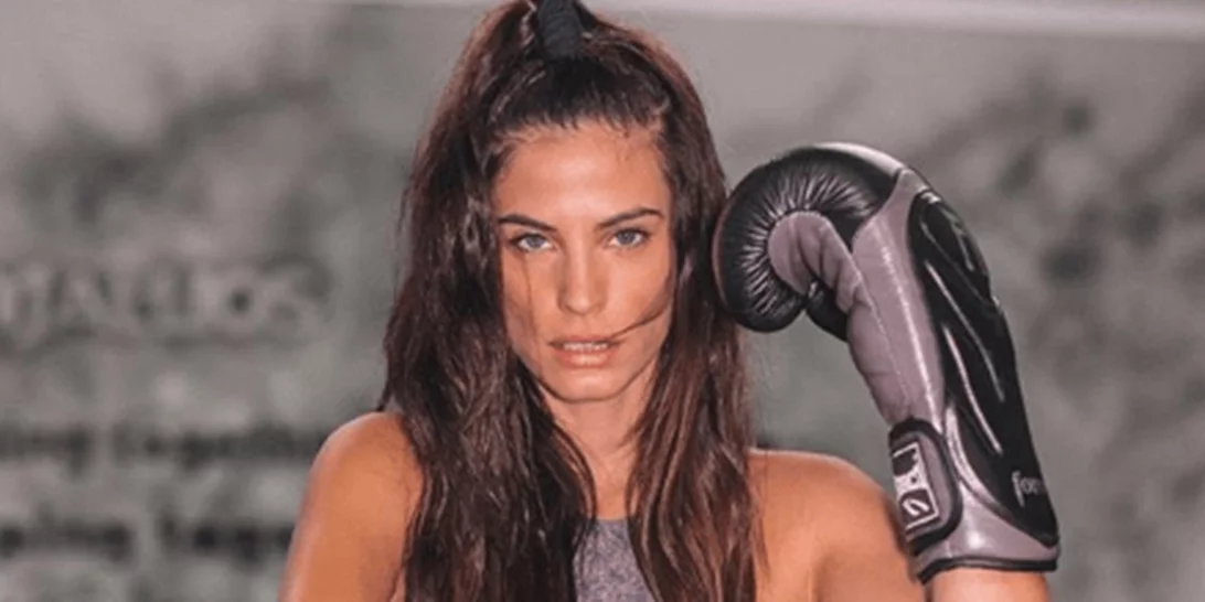 Αδύνατη με καμπύλες | Να πώς διατηρεί το σώμα της η Χριστίνα Μπόμπα (pics)