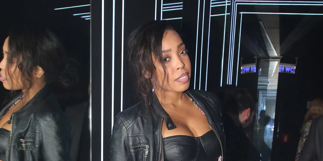 Courtney Parker | Το look που επέλεξε στο μαγαζί που εμφανίζεται ο πρώην της, Χρήστος Μάστορας