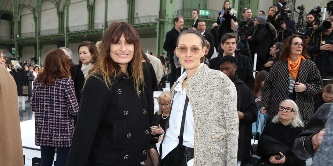 Chanel | Οι stylish front row καλεσμένοι της Virginie Viard που αξίζει να δεις