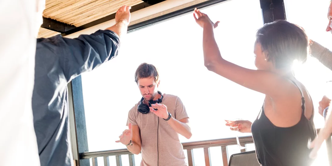 Balcony Party στην Κατερίνη με 51 DJs