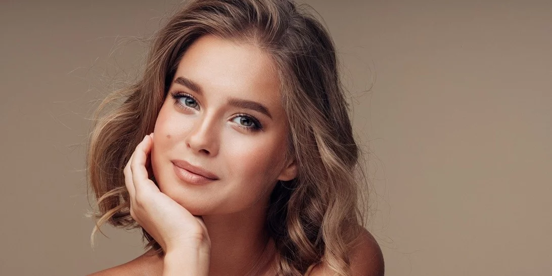 Όμορφη, αψεγάδιαστη επιδερμίδα χωρίς μεικ απ; Γίνεται!