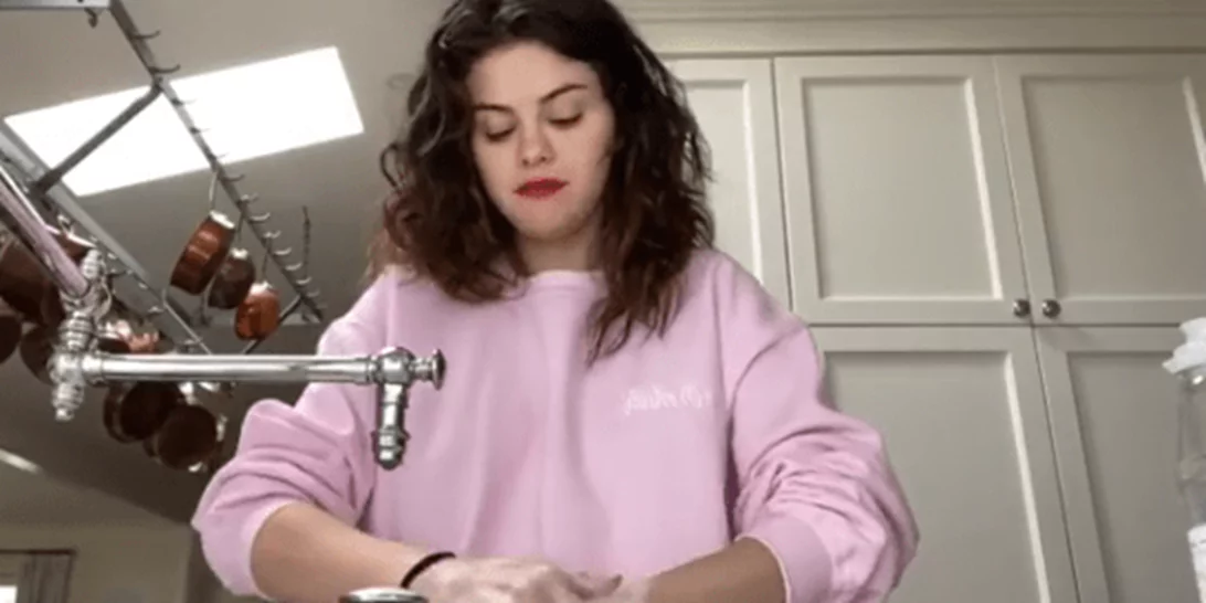 #Safe hands challenge | Tα βίντεο των celebrities και το μήνυμα που θέλουν να στείλουν