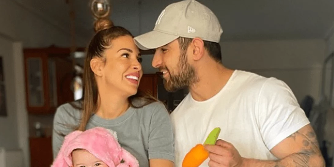 Ελένη Χατζίδου &  Ετεοκλής Παύλου | H φωτογραφία της κόρης τους από το νοσοκομείο