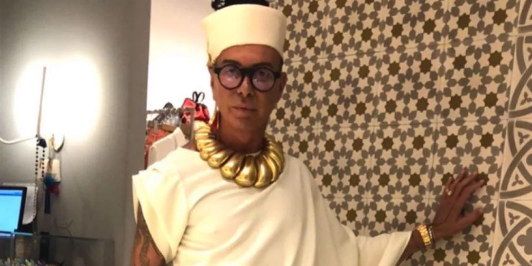 Ο Λάκης Γαβαλάς είναι ο φίλος που θέλουν όλοι να έχουν | Έκανε πάρτι για τον κορονοϊό και το αποτέλεσμα είναι επικό