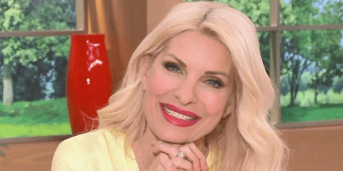 Ελένη Μενεγάκη | Η σύνδεση που την ξετρέλανε και η αναφορά στο πολυσυζητημένο ταξίδι με τον Μάκη και τα παιδιά της