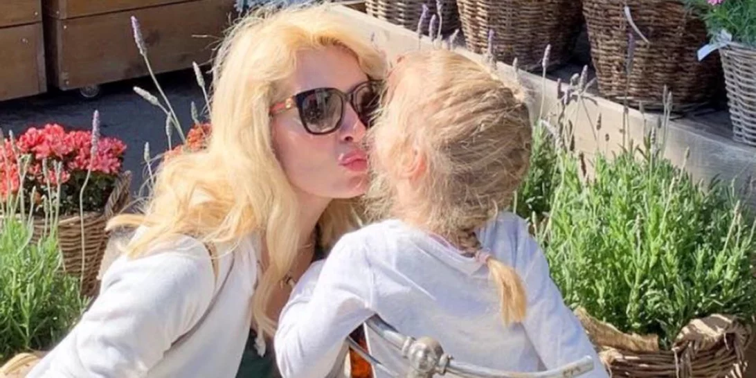 Γενέθλια Μαρίνας Παντζοπούλου | Οι πιο τρυφερές φωτογραφίες της Ελένης Μενεγάκη με την κόρη της (pics)