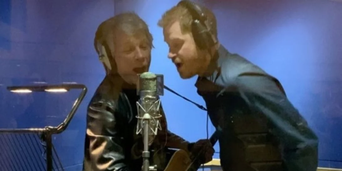 Αυτό είναι το τραγούδι του πρίγκιπα Harry με τον Jon Bon Jovi