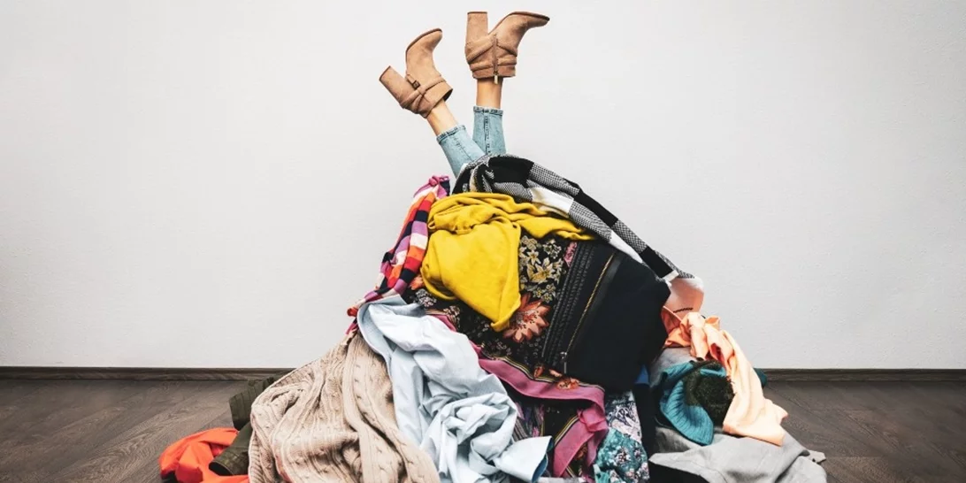 Πού μπορείς να πουλήσεις online τα ρούχα που δε χρειάζεσαι για να κερδίσεις χρήματα