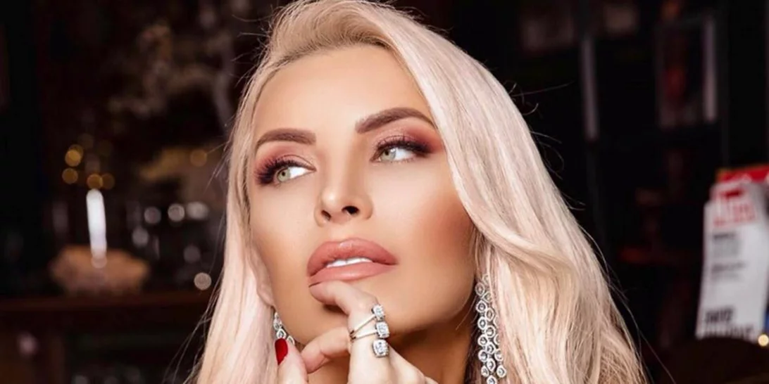 Η Κατερίνα Καινούργιου έβαψε για πρώτη φορά μόνη της τα μαλλιά της και αυτό είναι το αποτέλεσμα