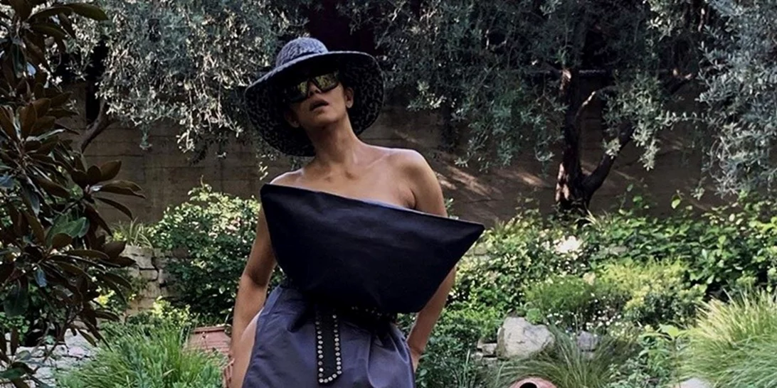 Anne Hathaway και Tracee Ellis Ross συμμετέχουν στο #PillowChallenge