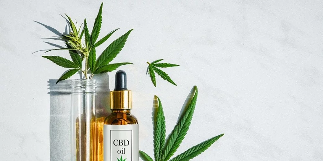 CBD | Η κάνναβη είναι το νέο it συστατικό στην περιποίηση της επιδερμίδας