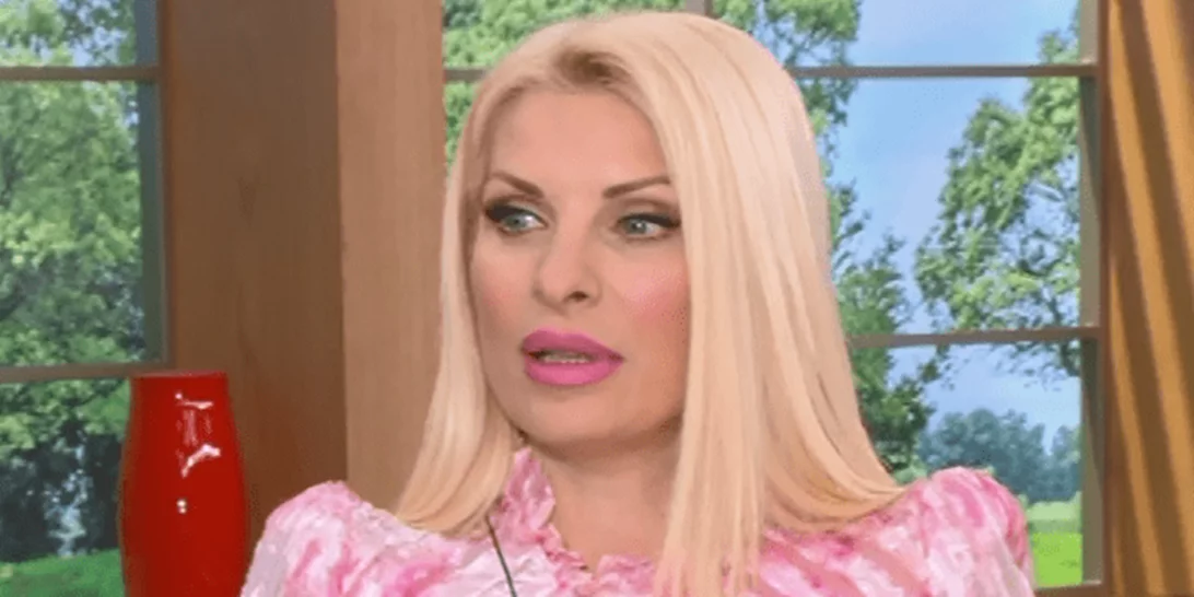 Ελένη Μενεγάκη | «Σίγουρα δεν είμαι ηλικιωμένη, αλλά ούτε και μπέμπα»