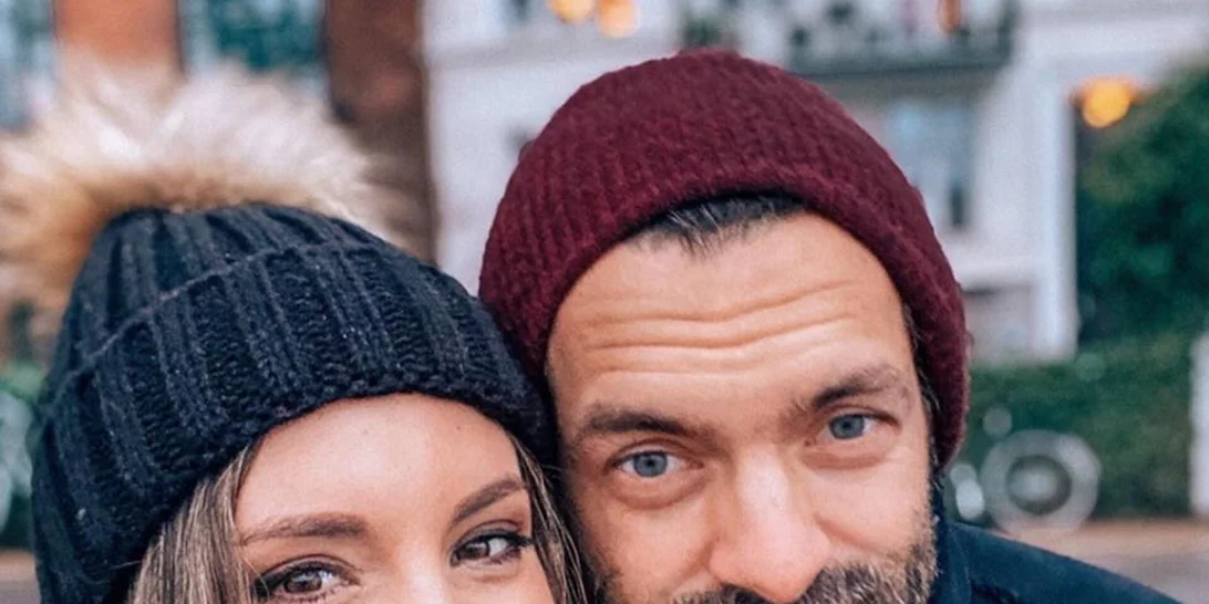 Αθηνά Οικονομάκου | Ευχήθηκε στον σύζυγό της με μια αδημοσίευτη throwback φωτογραφία