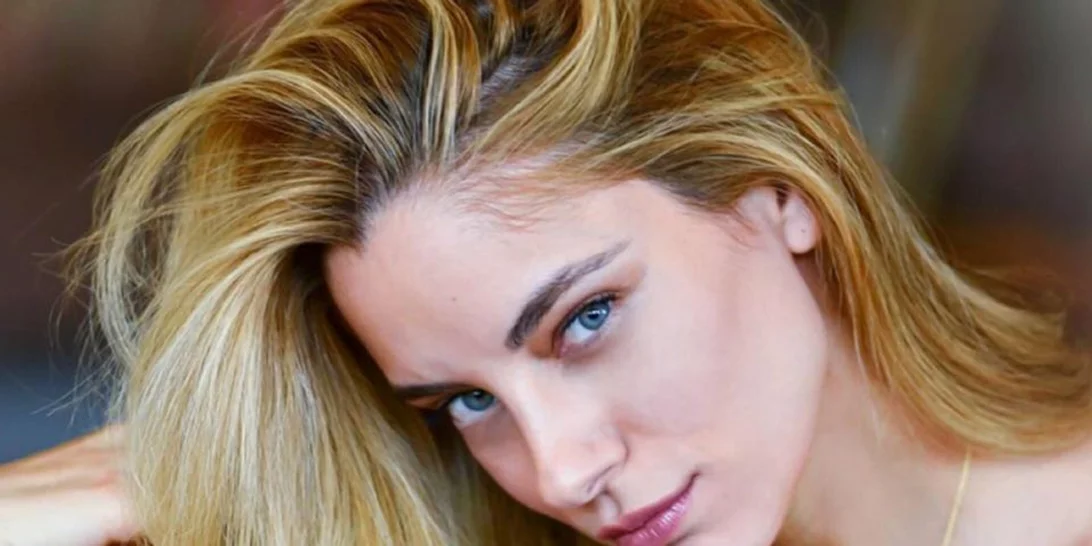 Με ιδιαίτερη τούρτα γιόρτασε τα γενέθλιά της η Δούκισσα Νομικού | Αυτή είναι η ηλικία της