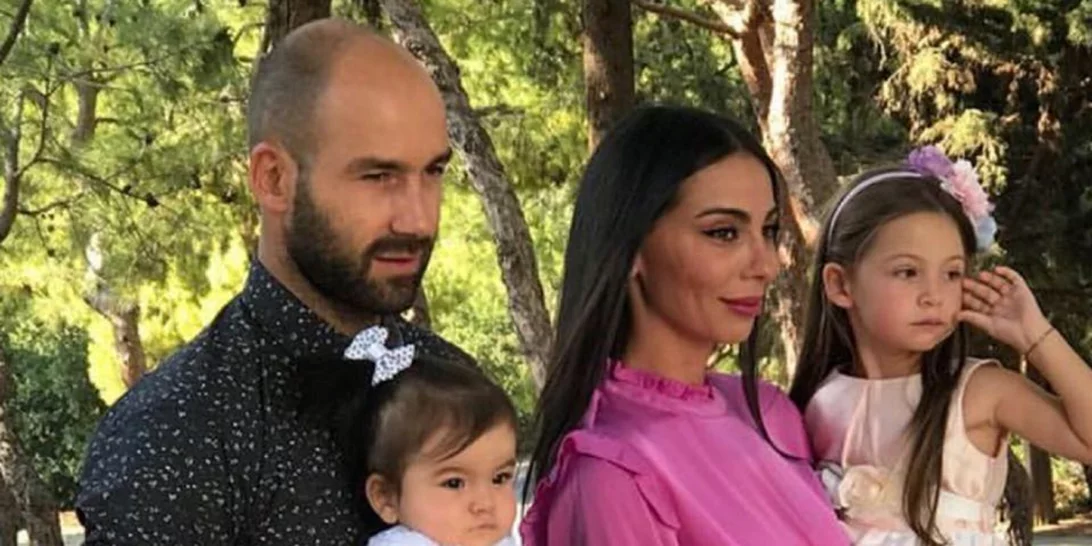 «Ο ήχος της σιωπής» | Η διαφορετική φωτογραφία της οικογένειας Σπανούλη