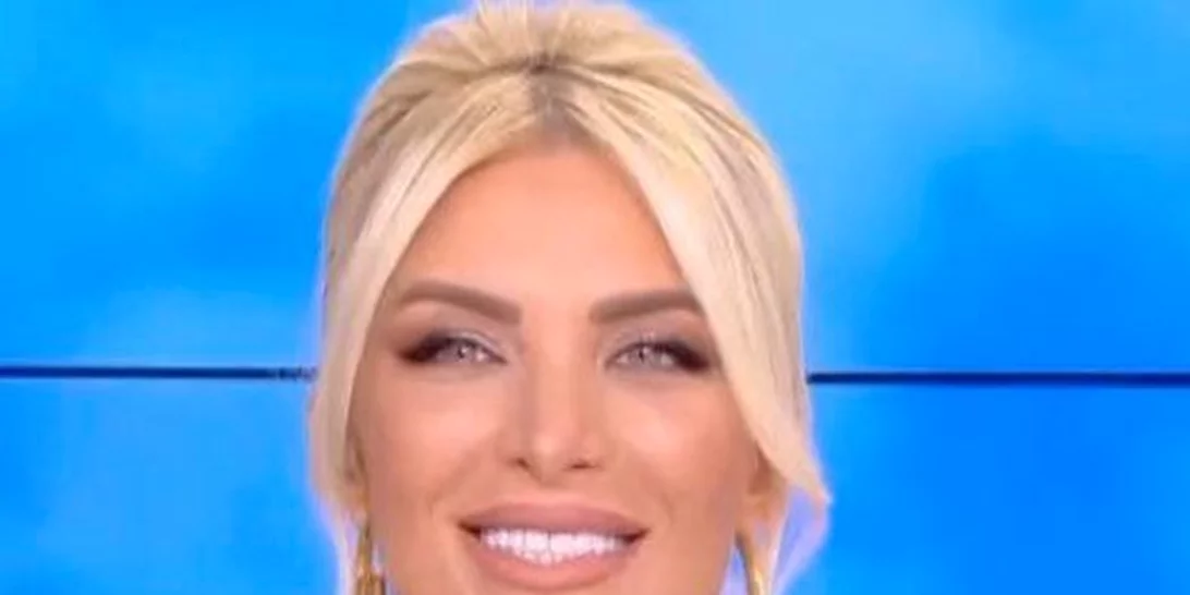 Ανακαλύψαμε το τέλειο φόρεμα για glam εμφανίσεις | Δες πώς το φόρεσε η Κατερίνα Καινούργιου