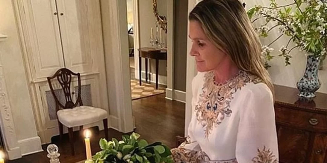 Estée Lauder | Το αρχαιοελληνικού στυλ σπίτι της εγγονής της είναι αυτό που περίμενες να δεις από την κληρονόμο του διάσημου οίκου ομορφιάς [Εικόνες]