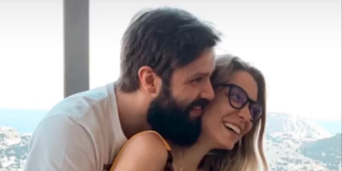 Γενέθλια για την Κατρίνα Τσάνταλη | Η έκπληξη του συντρόφου της, Ανδρέα Βούλγαρη, και η τρυφερή αγκαλιά (pics)