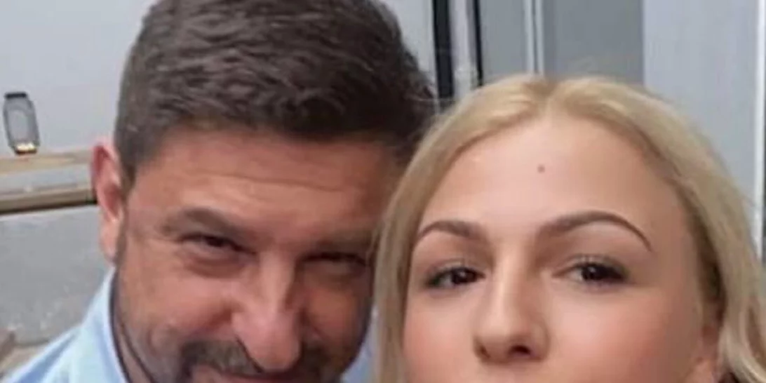 Γενέθλια για τη μεγάλη κόρη του Νίκου Χαρδαλιά | Οι ευχές του πολιτικού και η κοινή φωτογραφία