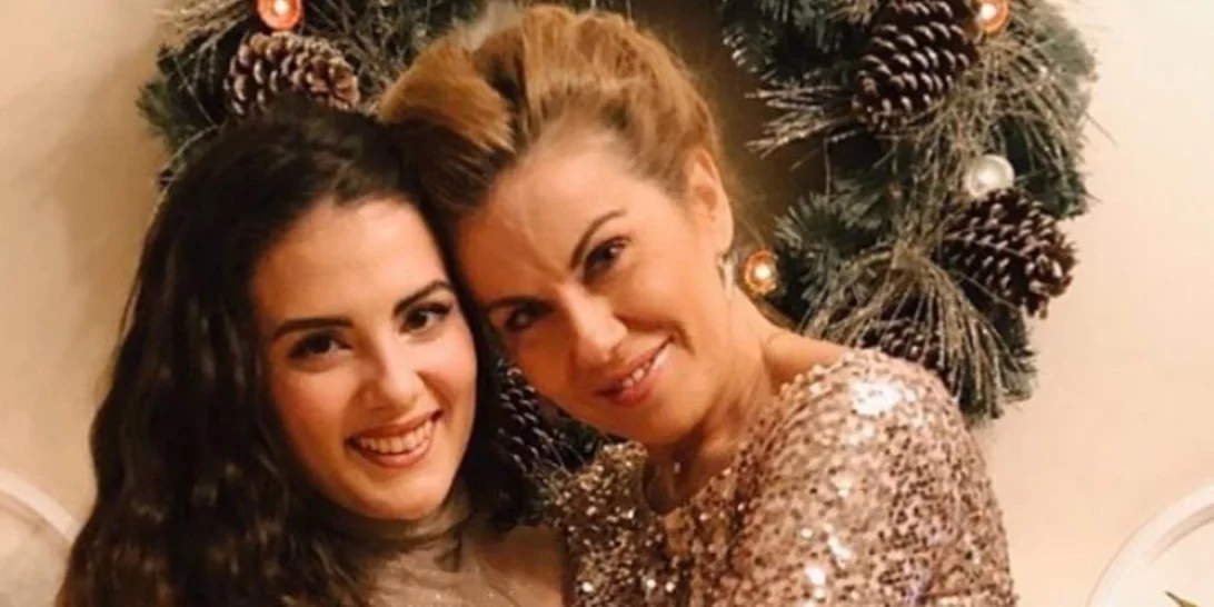 Ευχάριστα νέα για την Ευγενία Μανωλίδου και την κόρη της, Θεοδώρα - Η μεγάλη ομοιότητα των δύο γυναικών και οι φωτογραφίες