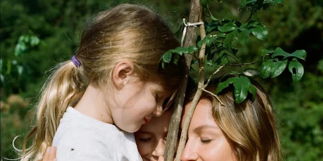 Gisele Bündchen | Έκοψε τα μαλλιά της σούπερ αγχωμένης κόρης της