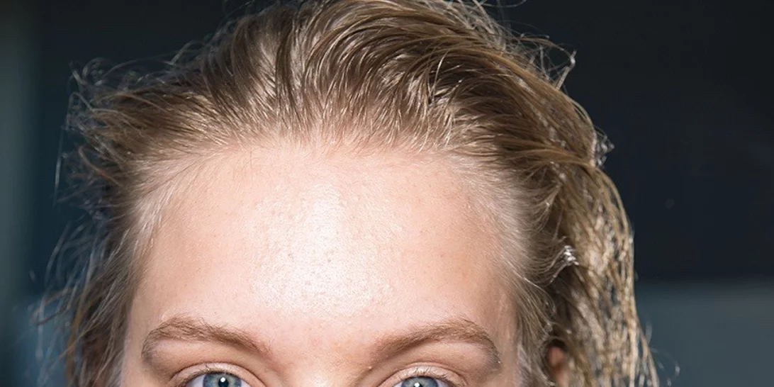 Χρησιμοποιείς ξηρό σαμπουάν και δεν βλέπεις διαφορά; Είσαι σίγουρη ότι το εφαρμόζεις σωστά;