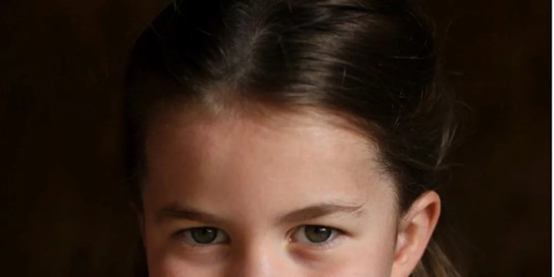 Πως τα πορτραίτα της πριγκίπισσας Charlotte κατάφεραν να μπερδέψουν τον κόσμο;