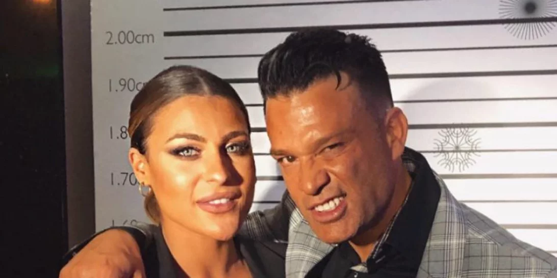 Κώστας Σόμμερ | Η έκπληξη από τη νέα του σύντροφο για τα γενέθλιά του και οι στιγμές δίπλα στην πισίνα