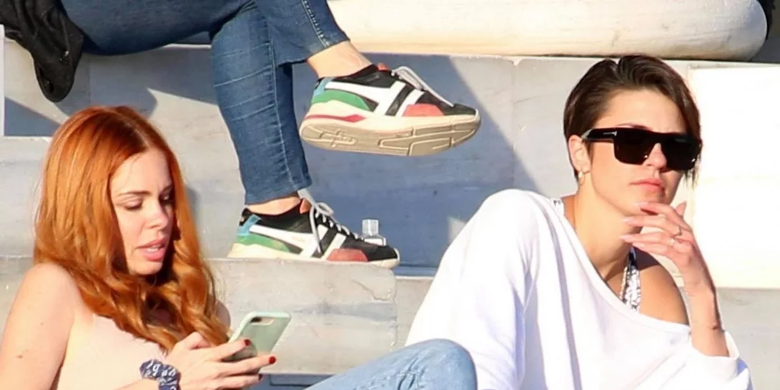 Κάτια Ταραμπανκό - Ασημίνα Χαρίτου | Δες τι φόρεσαν για έναν γρήγορο καφέ στο κέντρο της πόλης