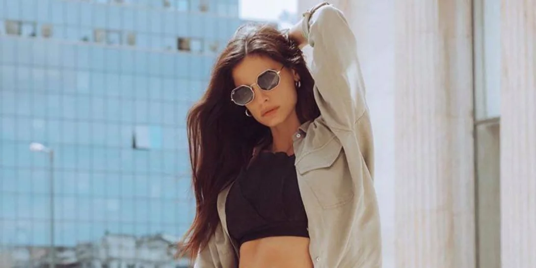 Χριστίνα Μπόμπα | Το crop top που επέλεξε σε βραδινή έξοδο με τις φίλες της