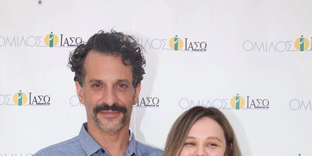 Γεωργία Αβασκαντήρα | Με maxi λαδί φόρεμα κατά την έξοδό της από το μαιευτήριο (pics)