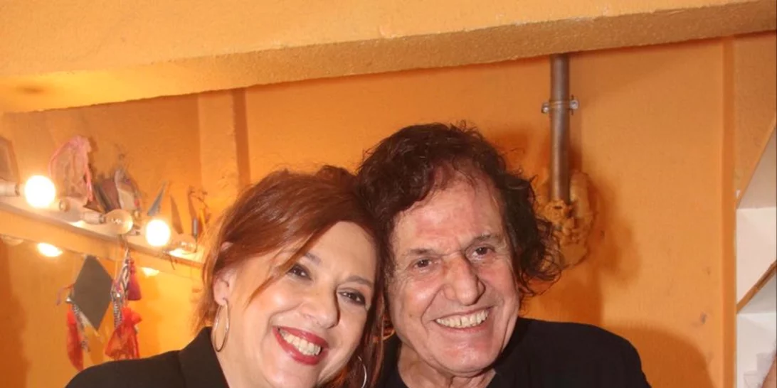 Ελένη Ράντου-Βασίλης Παπακωνσταντίνου | Σπάνια φωτογραφία με την 25χρονη κόρη τους, Νικολέττα