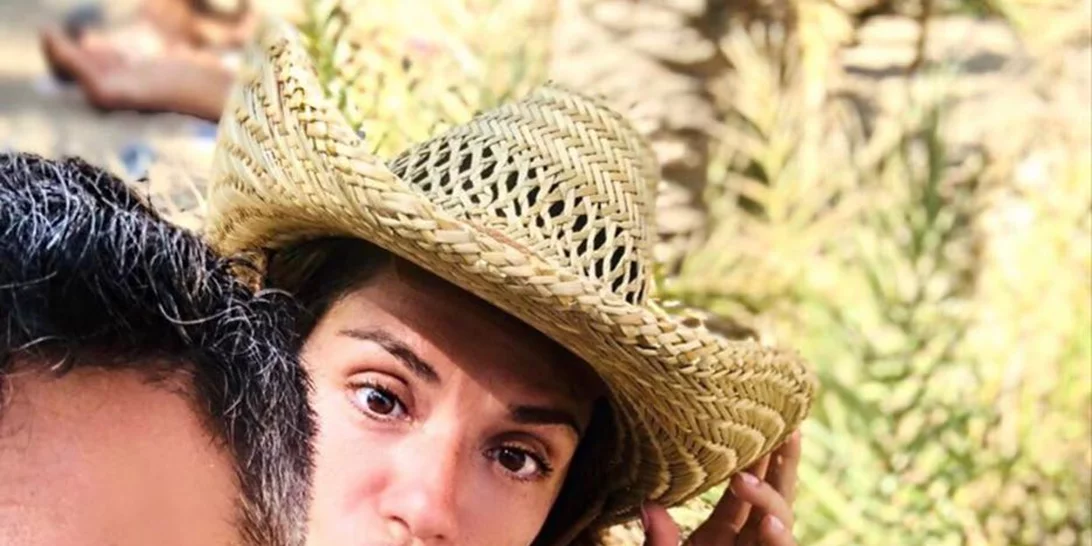 «My blue valentine» | Η Βάσω Λασκαράκη φωτογραφίζει τον Λευτέρη Σουλτάτο στις διακοπές τους