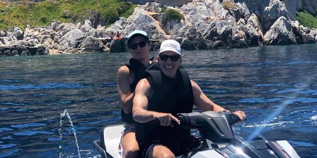 Μαριέττα Χρουσαλά-Λέων Πατίτσας | Το φωτογραφικό άλμπουμ των διακοπών τους στην Ύδρα