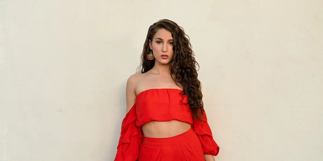 Evangelia | Όλοι μιλούν για την ελληνικής καταγωγής rising star της μουσικής βιομηχανίας