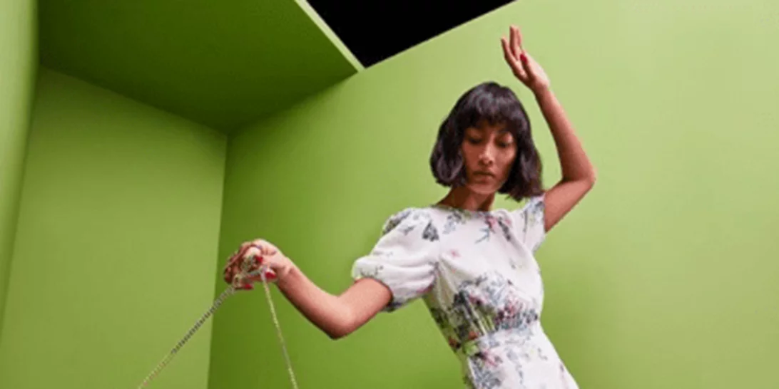 Η νέα συλλογή Ted Baker θα συνοδεύσει τις καλοκαιρινές σου στιγμές