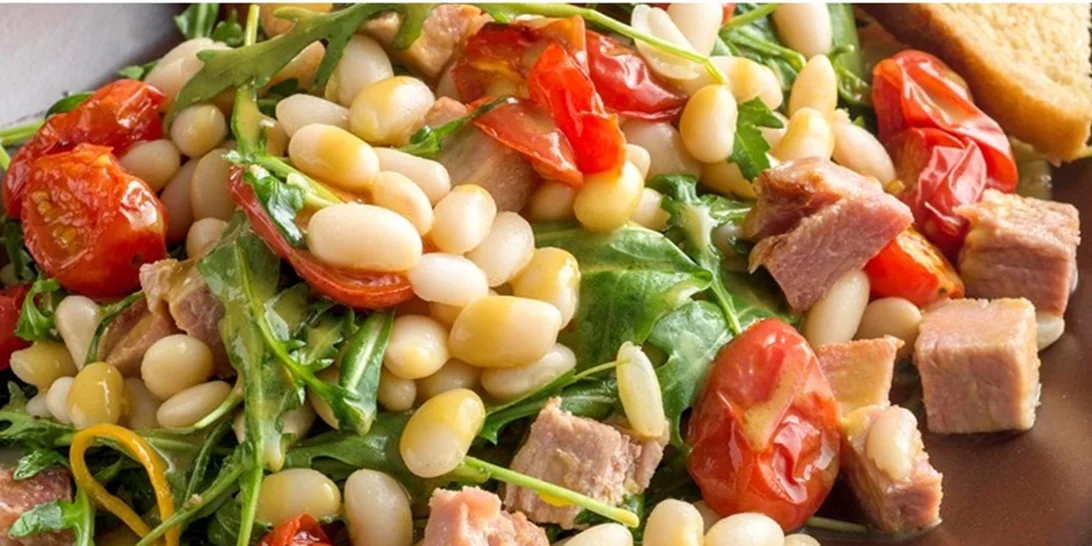 Σαλάτα με φασόλια και σύγκλινο