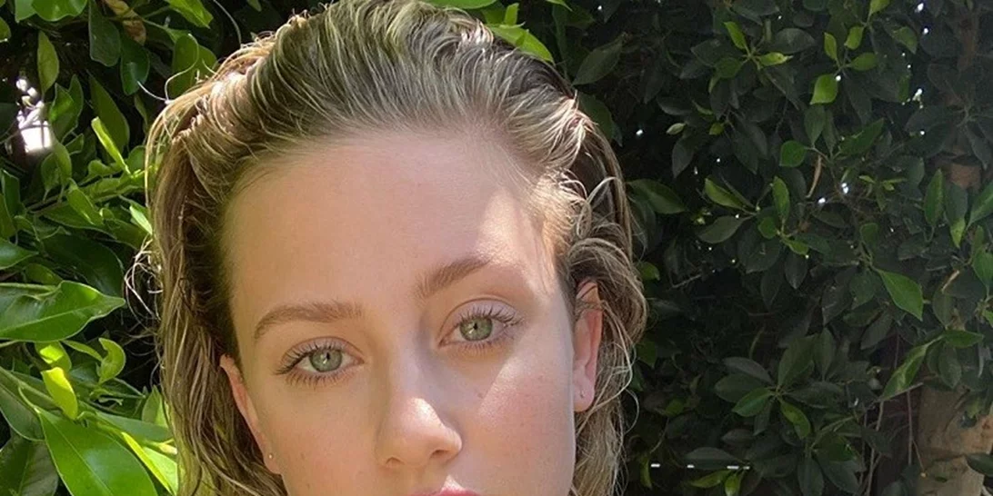 Η Lili Reinhart μίλησε για το βιβλίο ποίησης που έγραψε και τον αγώνα της με θέματα ψυχικής υγείας