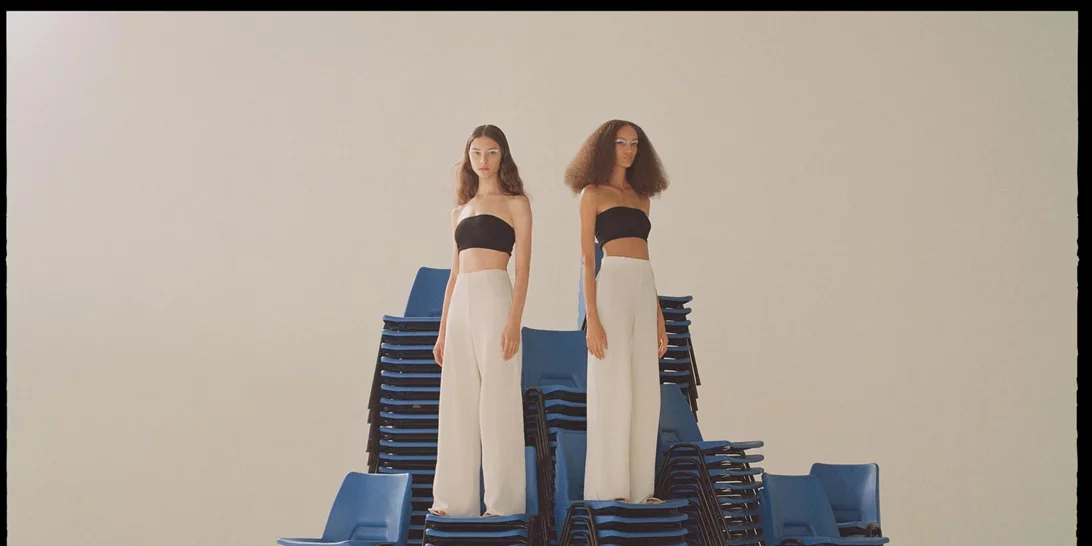 Ξέρουμε ποια παπούτσια θα σε κάνουν να φαίνεσαι πιο ψηλή και αδύνατη