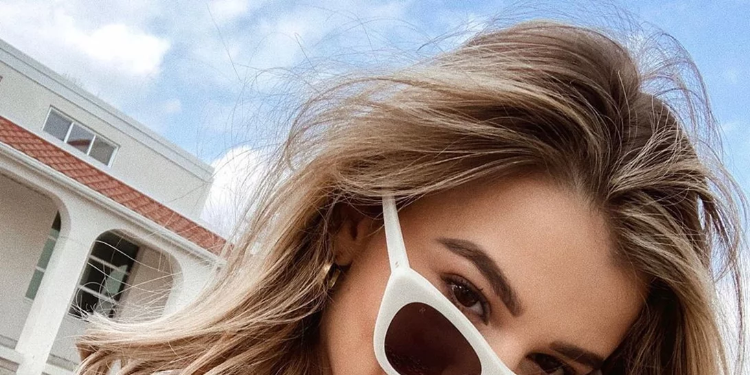 Τα καλύτερα αντηλιακά μαλλιών για το καλοκαίρι 2020 και πώς να τα χρησιμοποιήσεις