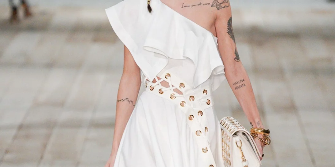 Η νέα it bag του οίκου Alexander McQueen