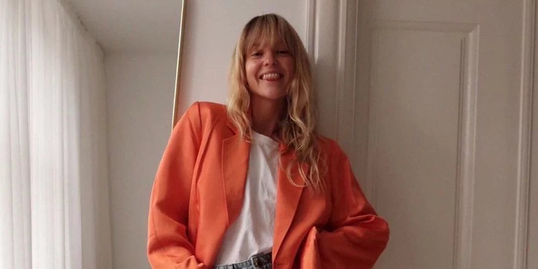 Βρήκαμε το χρώμα που δεν πρέπει να λείπει από την καλοκαιρινή ντουλάπα σου